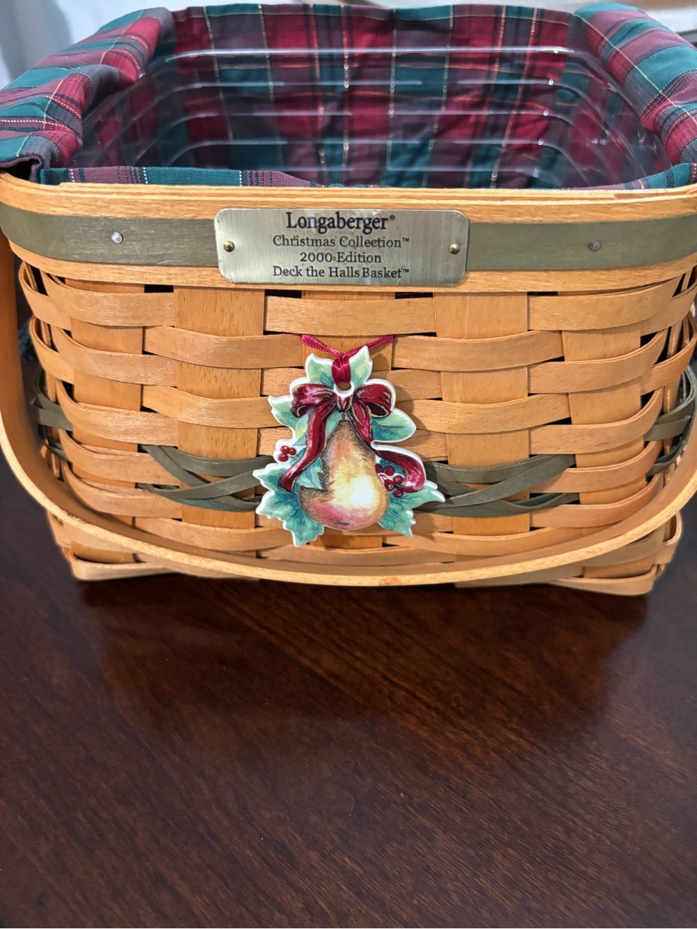 Longaberger 2000 Deck the Halls Basket Plaid Lined Holiday Basket,Pear Ornament